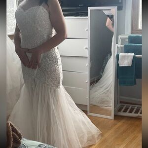 Sleeveless mermaid Wedding dress